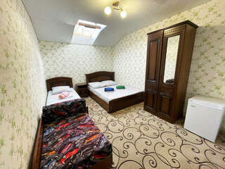 Гостиница Камена Анапа Мансардный 3-х местный-1