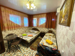 Гостиница Камена Анапа Комфорт 3-х местный-1