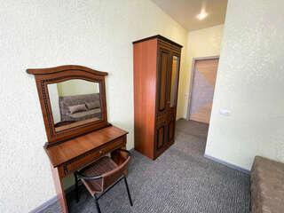 Гостиница Камена Анапа Люкс 3-х местный с балконом-3